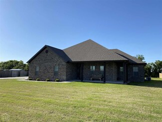 920 Amber Ln, Manila, AR 72442
