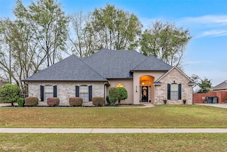 1817 Castlewood Dr, Bossier City, LA 71111