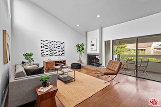 1887 Greenfield Ave Unit 303, Los Angeles, CA 90025