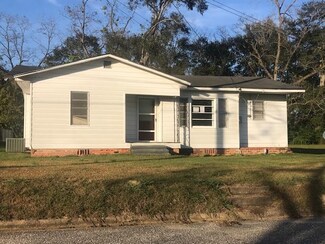65 E Grove St, Brantley, AL 36009