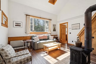 571 New Boston Rd, Norwich, VT 05055