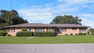5117 Creighton Dr, New Iberia, LA 70560