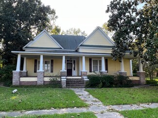 203 Poplar St, Sumrall, MS 39482