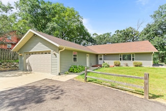 N7439 Mariner Hills Cir, Elkhorn, WI 53121