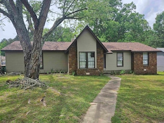 24 Leprechaun Ln, Alexander, AR 72002