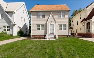3525 Raymont Blvd, University Heights, OH 44118