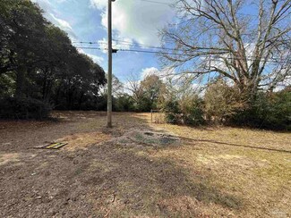 6223 Louisville Ave, Pensacola, FL 32526