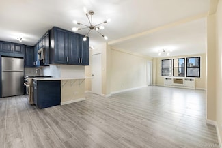 241 E 76th St Unit 9I, New York, NY 10021