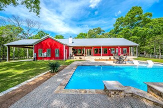 15062 & 15068 Lake Paula Dr, Willis, TX 77318