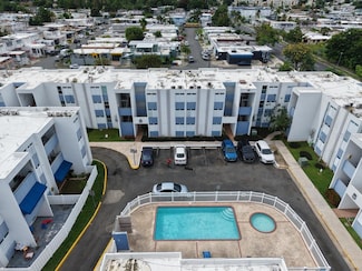 0 Ave Calderon Unit 1, Carolina, PR 00985