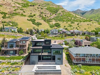 6078 S Heughs Canyon Way, Holladay, UT 84121