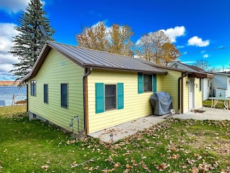 5174 Mount Maria Rd, Hubbard Lake, MI 49747