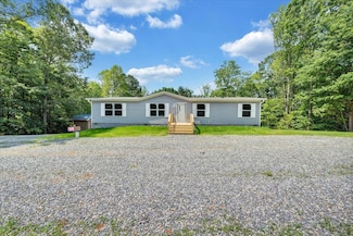 1616 Hickman Rd, Rocky Mount, VA 24151