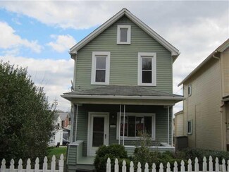 1040 Railroad St, Creighton, PA 15030