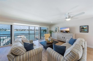 2800 Gulf Shore Blvd N Unit 209, Naples, FL 34103
