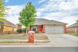 7909 Chumley Ln, Oklahoma City, OK 73135
