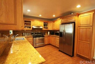 8596 Enid Ln, Midway City, CA 92655