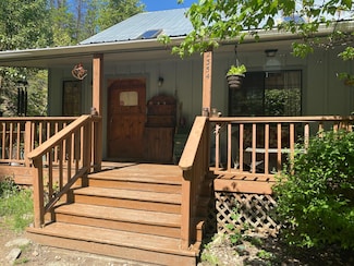 2354 Waters Gulch Rd, Jacksonville, OR 97530