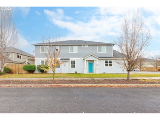 668 Kaitlin Ln, Medford, OR 97501