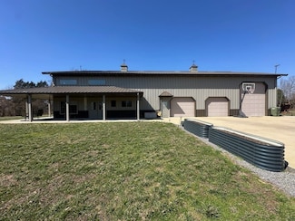 2688 Sturgeon Creek Rd, Cedar Hill, TN 37032