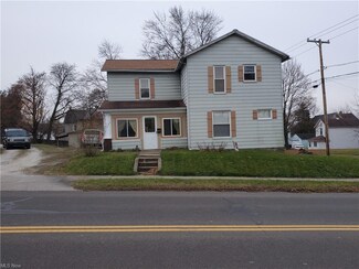 101 Churchill Rd, Girard, OH 44420