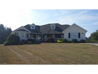 227 Skyview Cir, Dalton, OH 44618