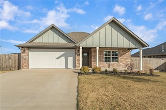 986 Madden St, Tontitown, AR 72762