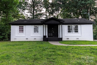 901 Echo Glen Rd, Charlotte, NC 28213