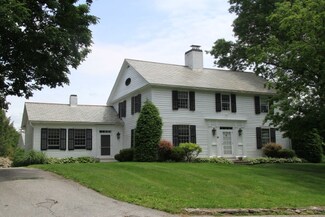 74 Monument Ave, Bennington, VT 05201