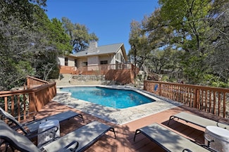2525 Pearce Rd, Austin, TX 78730