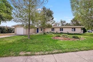 1060 N 9th E, Mountain Home, ID 83647