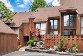 4958 Wintersong Ln Unit 5, Westerville, OH 43081