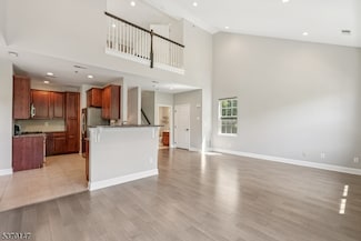 3 Taft Ln, Morristown, NJ 07960