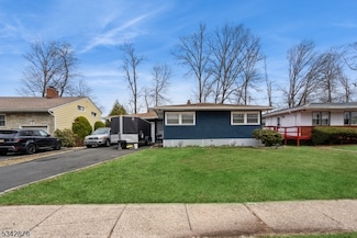 221 Douglas Rd, Roselle, NJ 07203