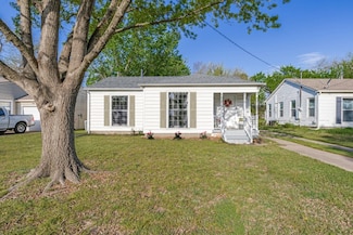 1032 N Lockhart St, Sherman, TX 75092