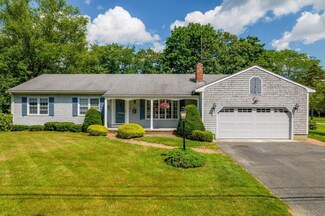 40 Pearse Rd, Swansea, MA 02777
