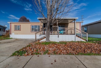 10 E South Stage Rd Unit SPC 101, Medford, OR 97501