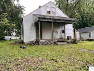 422 Miller Ave, Tipton, MO 65081