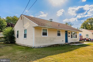 22 Holly Dr, West Berlin, NJ 08091