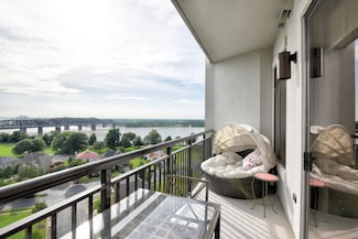 717 S Riverside Dr Unit 904, Memphis, TN 38103