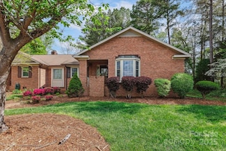 206 Swaim Ct, Salisbury, NC 28147
