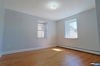 1014 Ponsi St Unit B, Fort Lee, NJ 07024