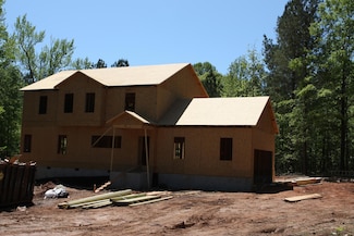 1021 S Pointe Ct, Tignall, GA 30668