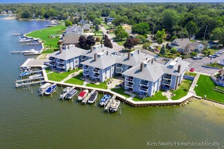 400 Lakeview Ct Unit 21D, Spring Lake, MI 49456