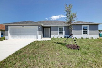 485 SW Balfour Ave, Port St. Lucie, FL 34953