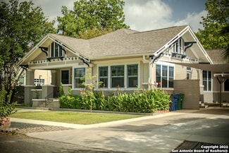1037 W Craig Place, San Antonio, TX 78201