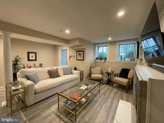 1747 Willard St NW Unit 1, Washington, DC 20009