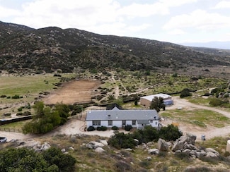 44564 Lewis Valley Rd, Hemet, CA 92544