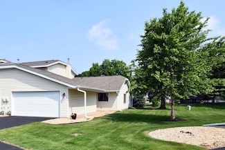 553 Pleasure Creek Dr, Minneapolis, MN 55434