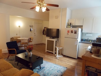 514 Harvard St Unit 2D, Brookline, MA 02446